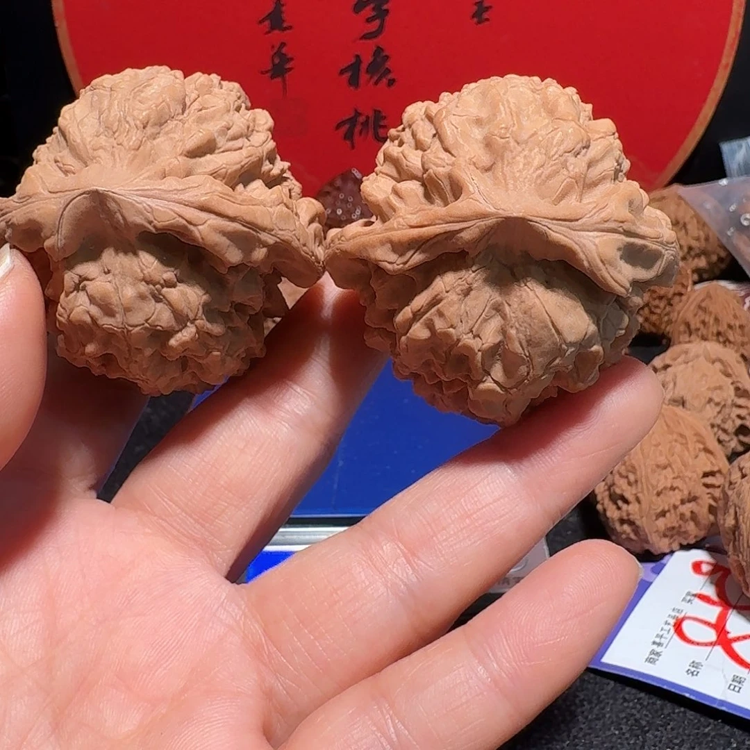 文玩核桃把件龙鼎51克重72