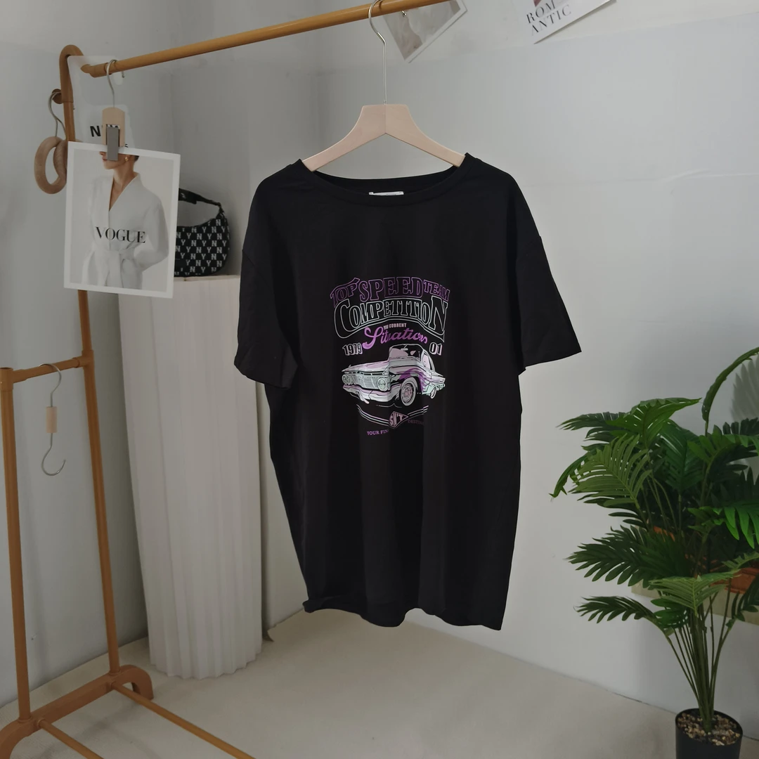 62207简约黑色图案短袖