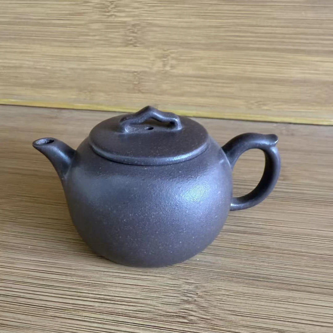 宜兴小品翘嘴圆珠 大水潭天青紫砂壶 范菊芳