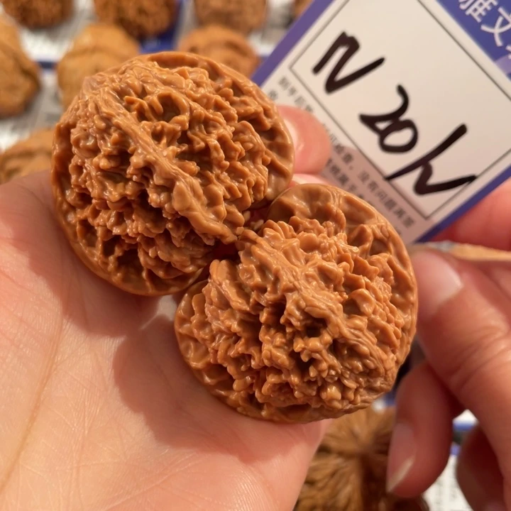 文玩核桃把件201号4.1满天星