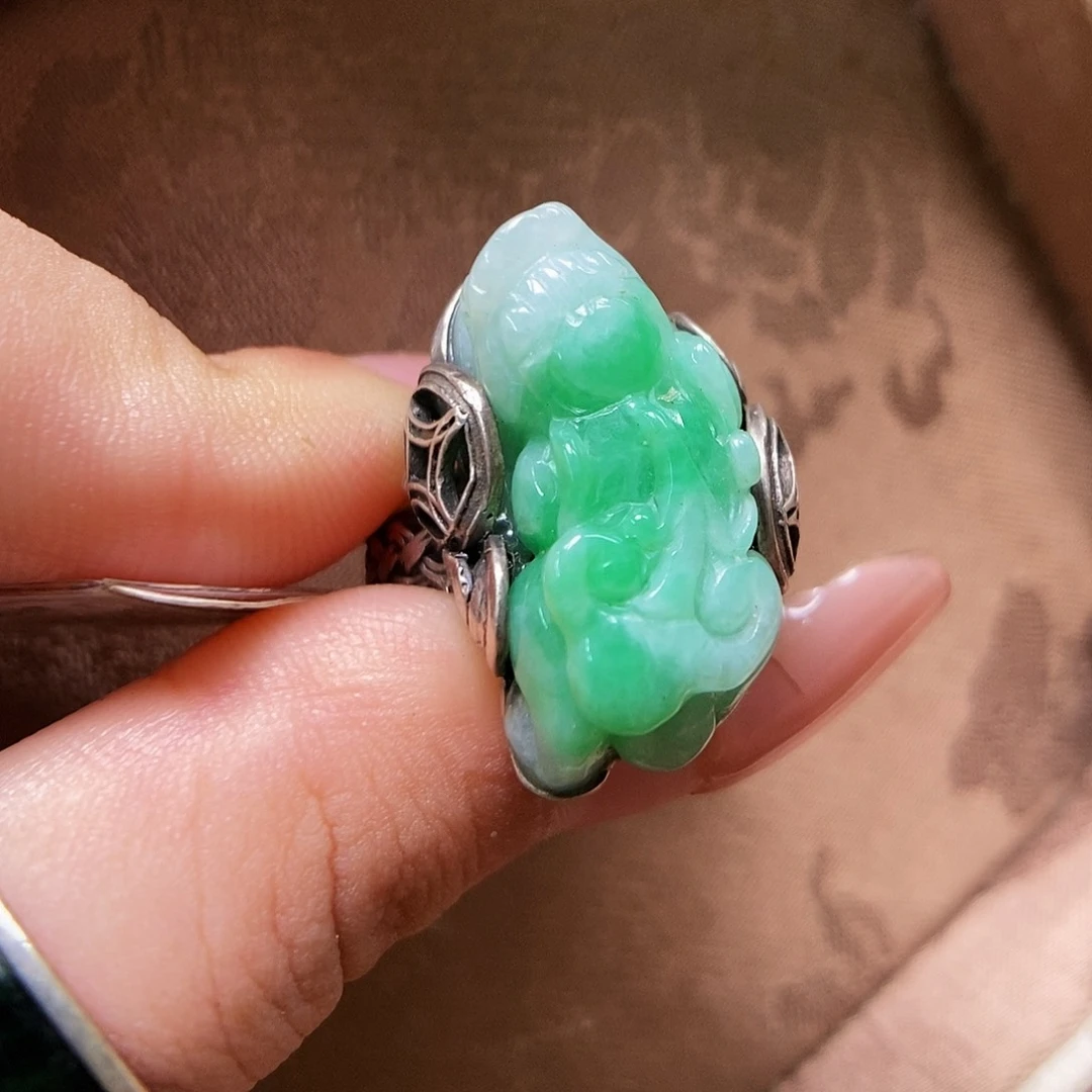 定制翡翠未镶嵌翡翠戒指