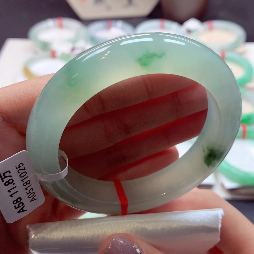 翡翠手镯未镶嵌m*分单77