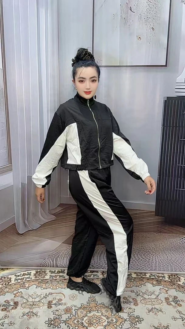 防晒衣休闲短款长袖立领连帽条纹不起球防脏收口袖