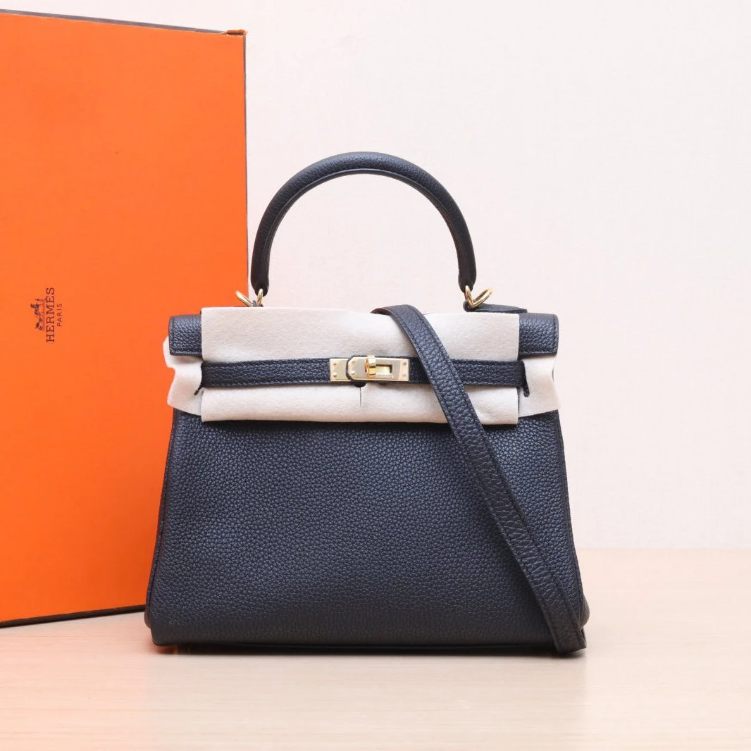 95新 Hermes/爱马仕 【双双】Kelly 25 89黑色 Togo皮 C刻 金扣