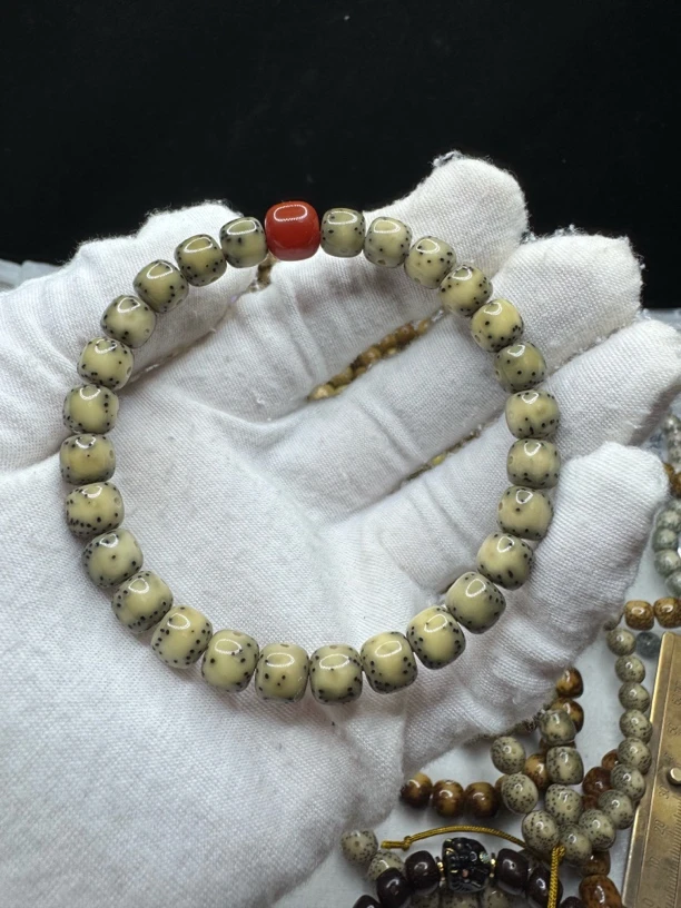 8老型桶大通体毕业款绿背同枝老料石玉