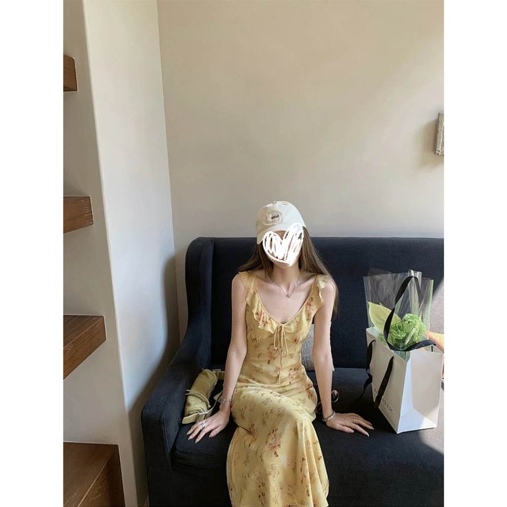 【仲夏花卉】度假风V领荷叶边连衣裙女碎花黄色雪纺无袖长裙 D8105