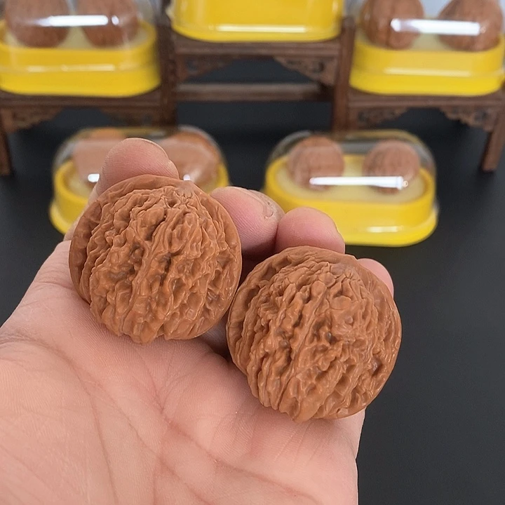 吊坠文玩核桃40.5尺，四座楼