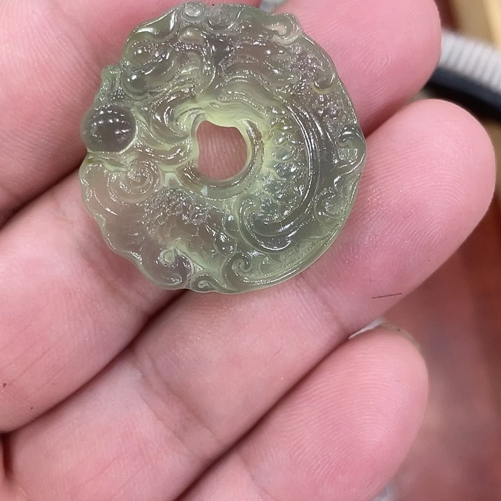 蛇纹石玉合金颈饰