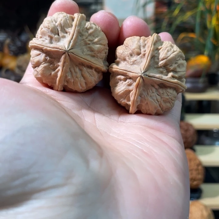 文玩核桃把件编号32