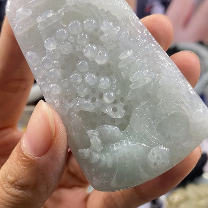 翡翠未镶嵌吊坠(不含链)无*1711