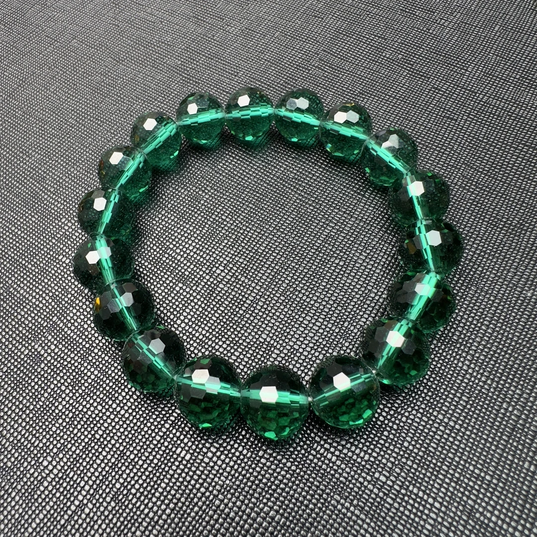 【赤华珍藏馆】F269-1绿钻切手串多样性发一件