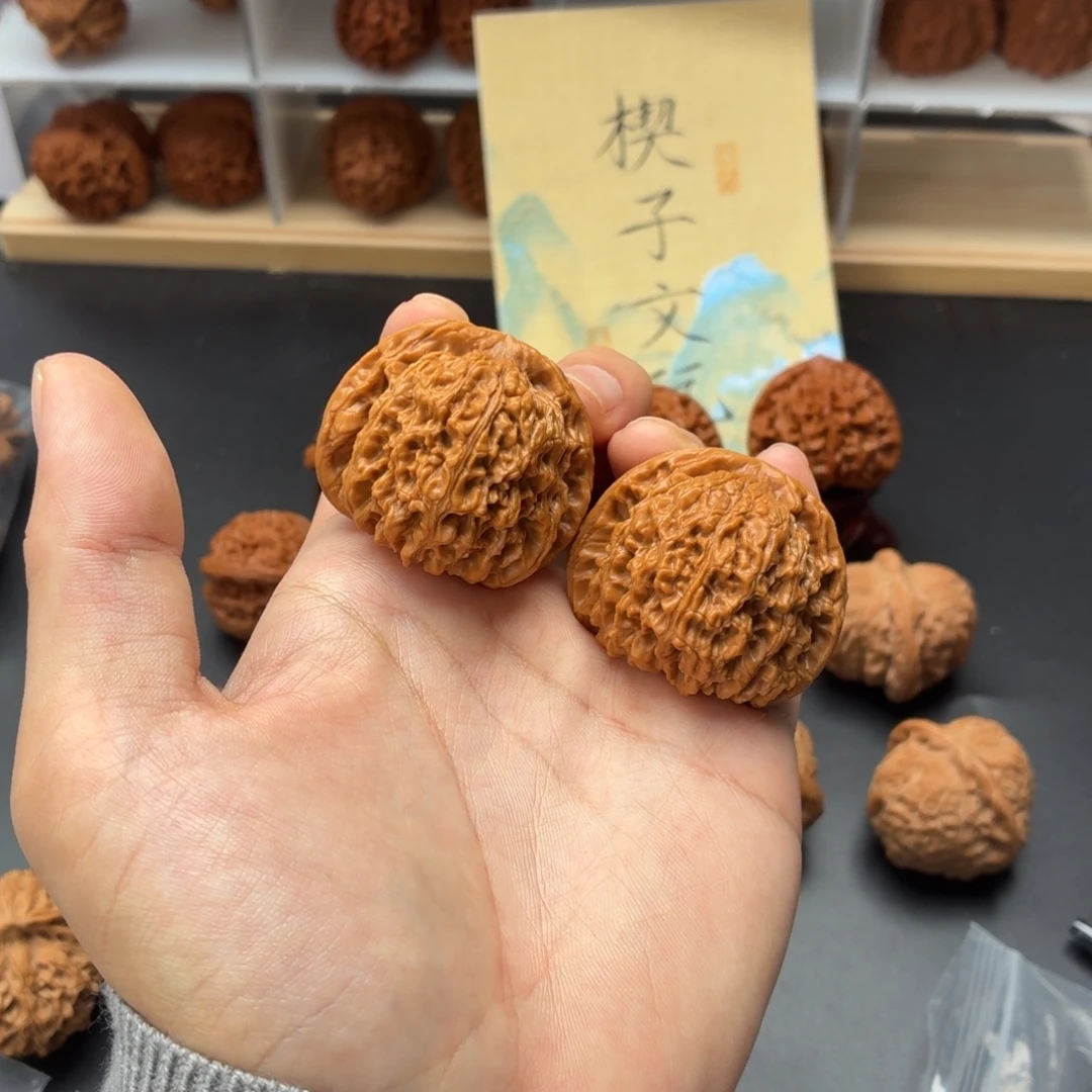 文玩核桃把件南疆石42（微扫）