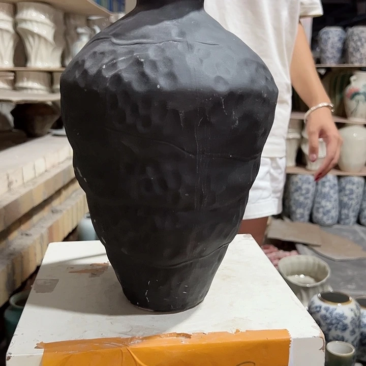 景德镇陶瓷花瓶微瑕介意勿拍