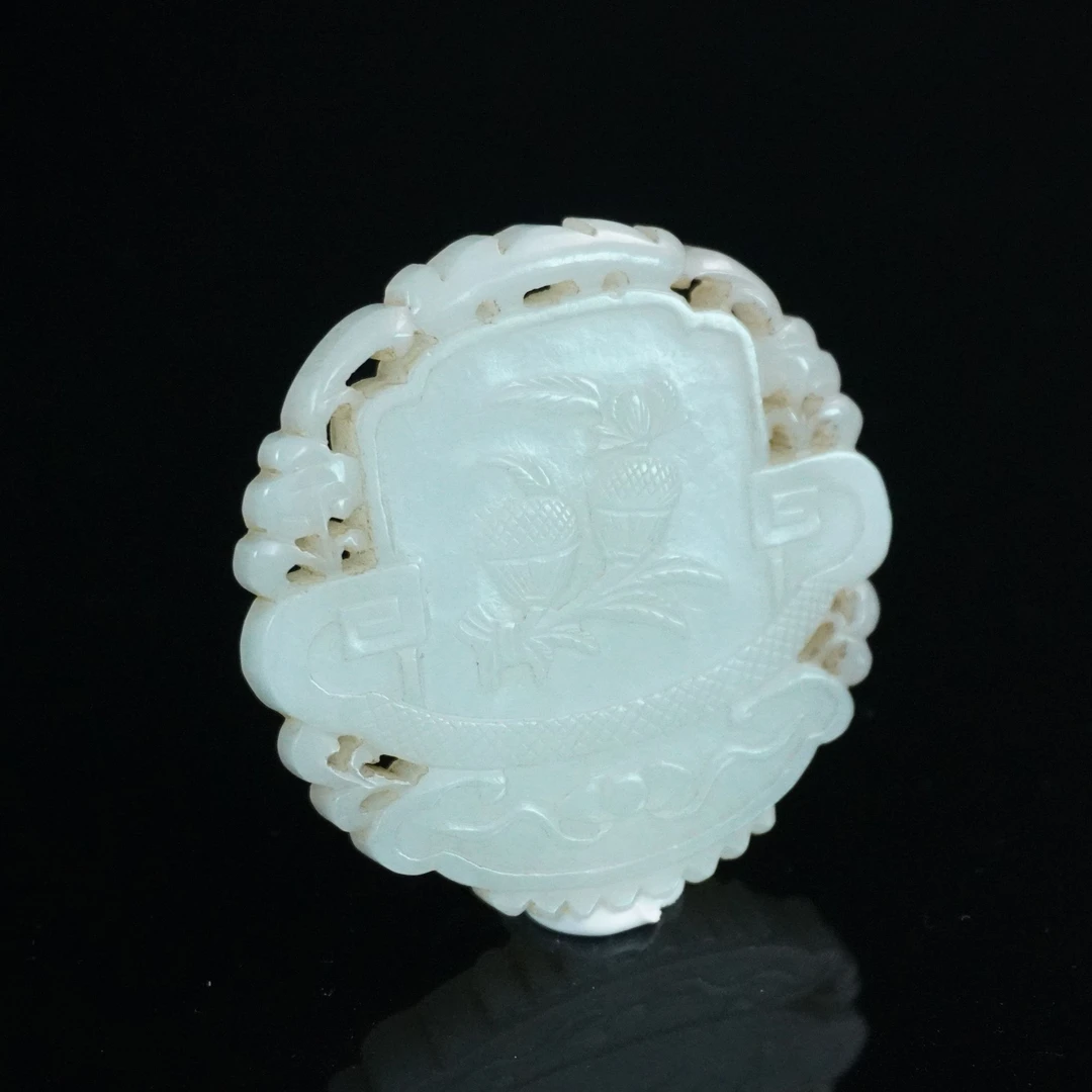 清代和田玉花卉花篮佩529766*古玉*传承