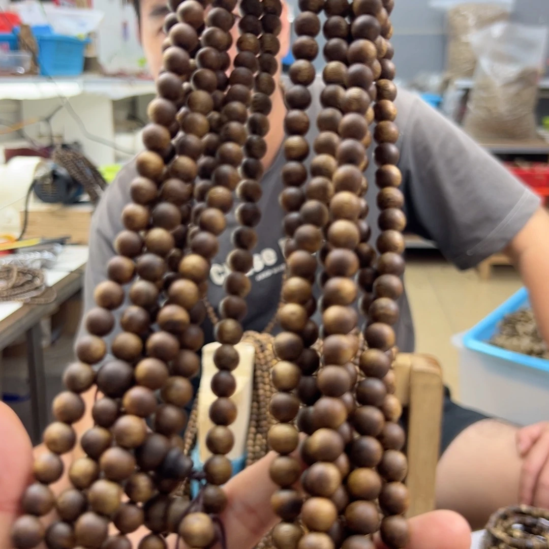 瓶***壶沉香手串08 22克 7条