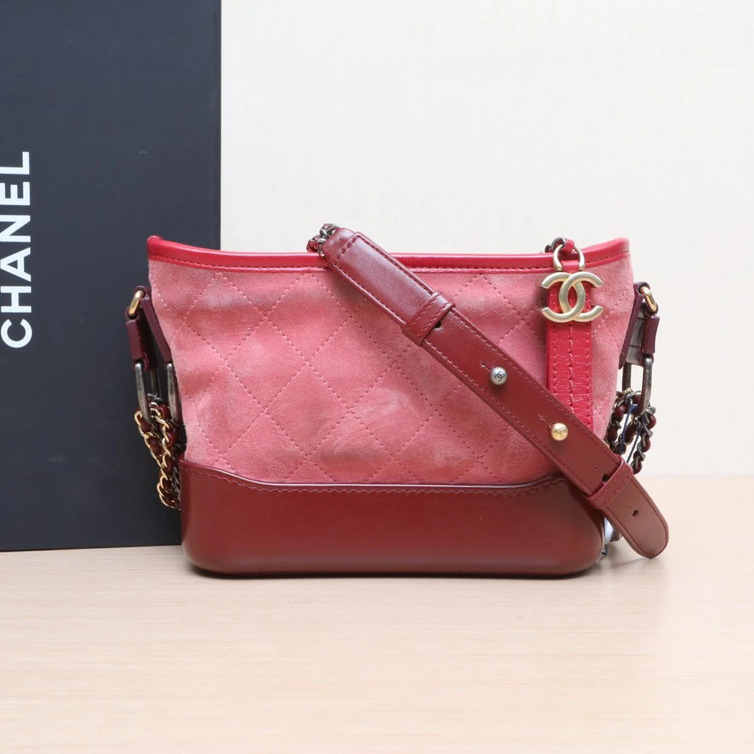 95新 Chanel/香奈儿 【活动黑黑】流浪 小号 红色 24开 金扣