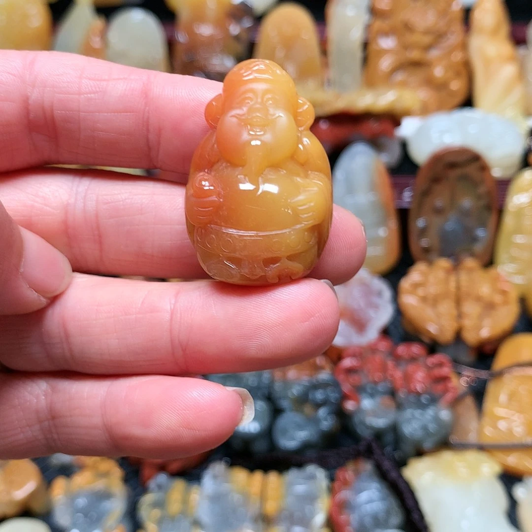 石英质玉（黄龙玉）挂件未镶嵌