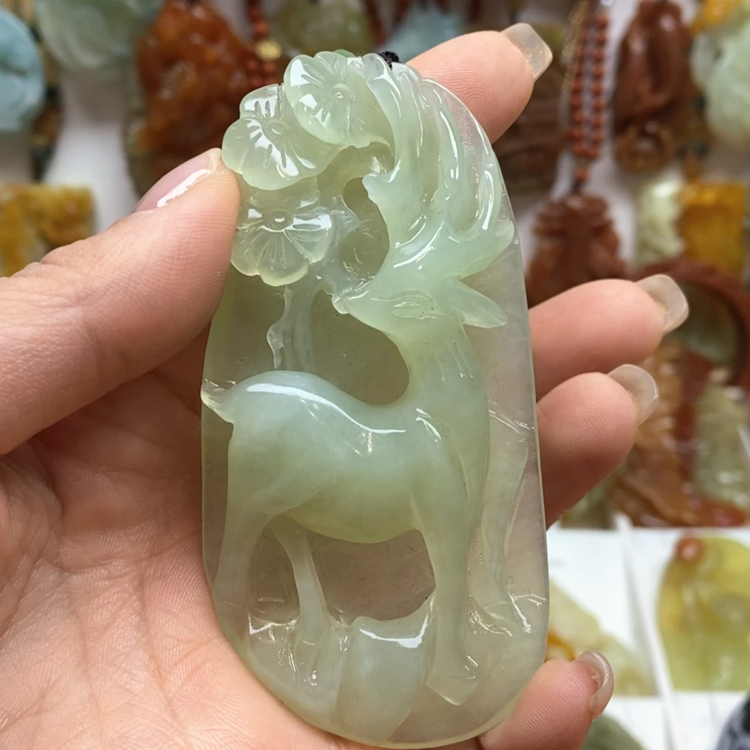 蛇纹石玉颈饰未镶嵌