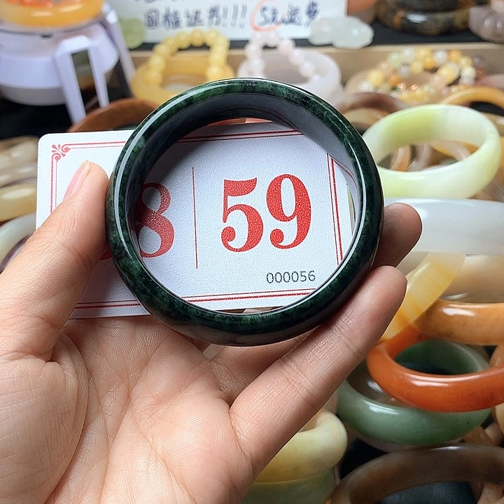 石英质玉（黄龙玉）未镶嵌手镯