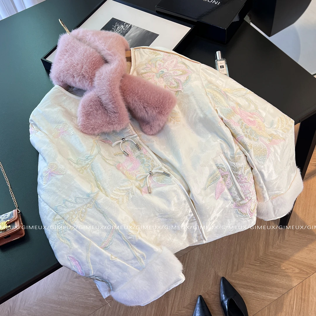 新中式刺绣棉服女2025冬款毛袖口高端轻奢少女气质加厚国风外套