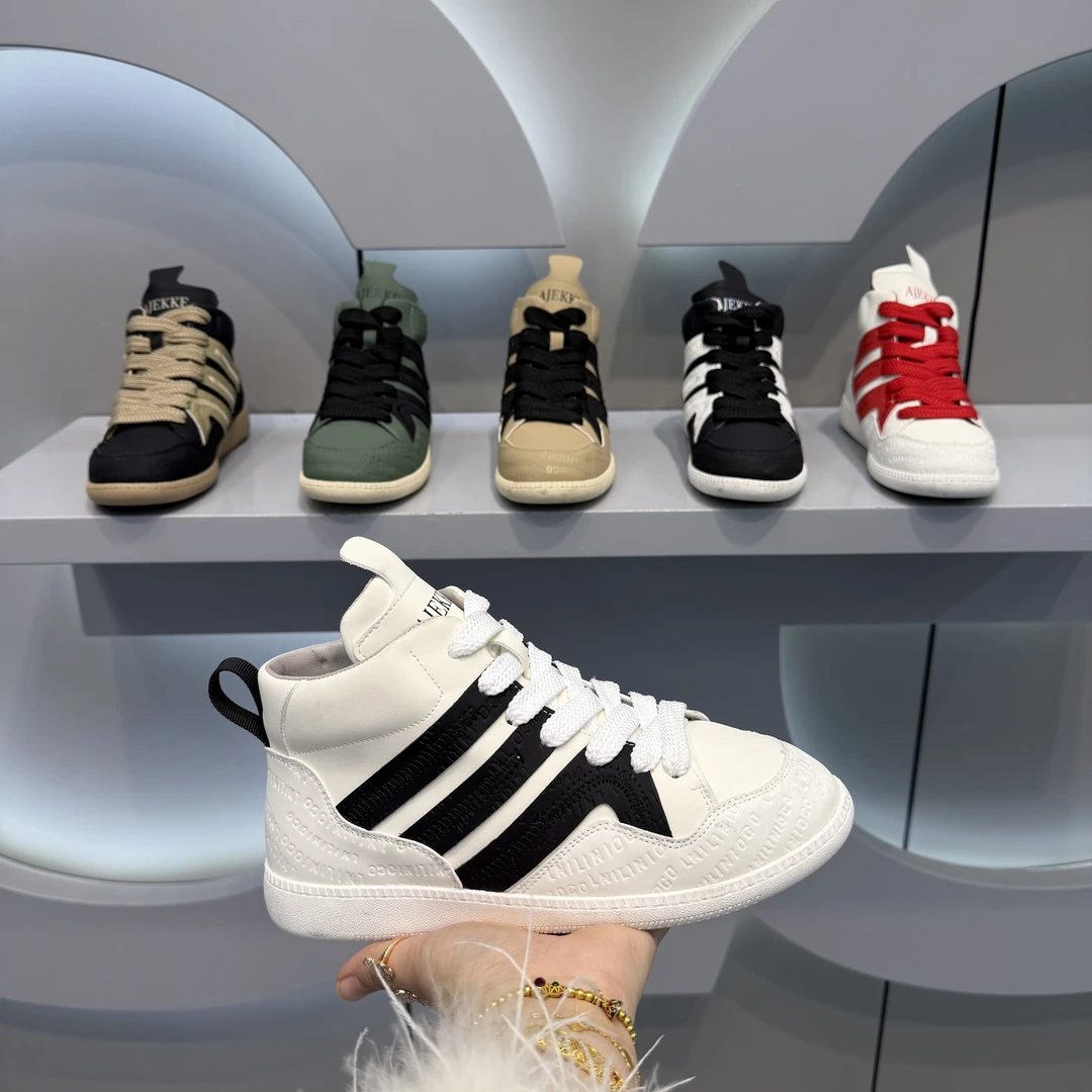 2025新款男士运动时尚青春小众高端秋冬季加厚潮流潮鞋（皮鞋尺码）