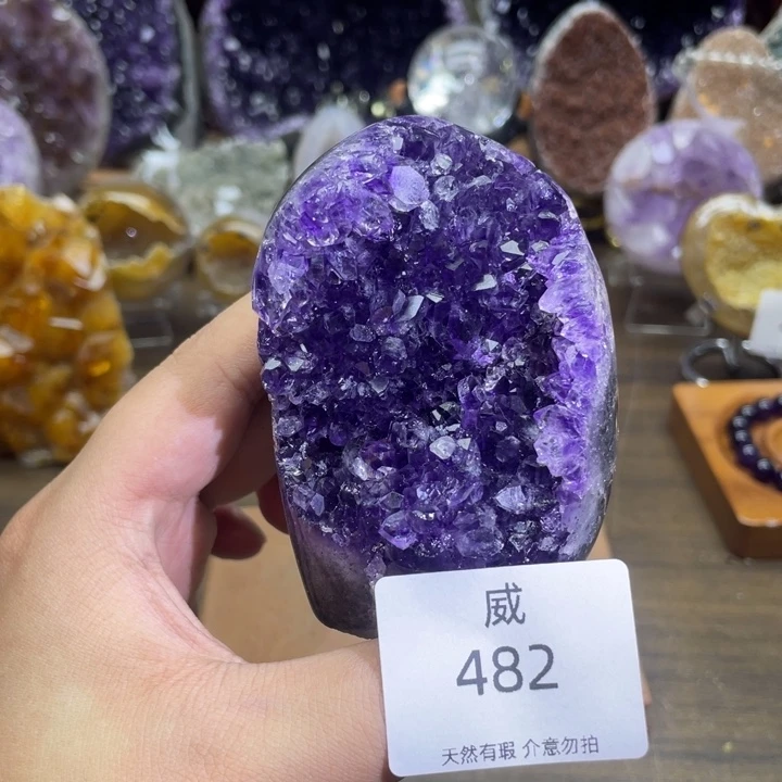 未镶嵌珠宝半成品水晶