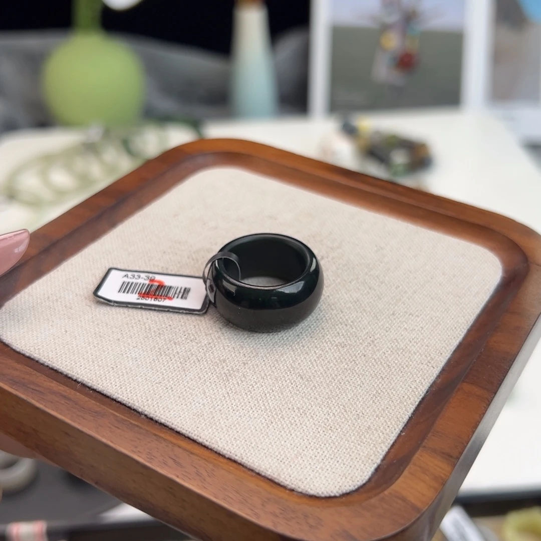 和田玉（糖玉）未镶嵌戒指N164墨青轮胎直径16.9不退换