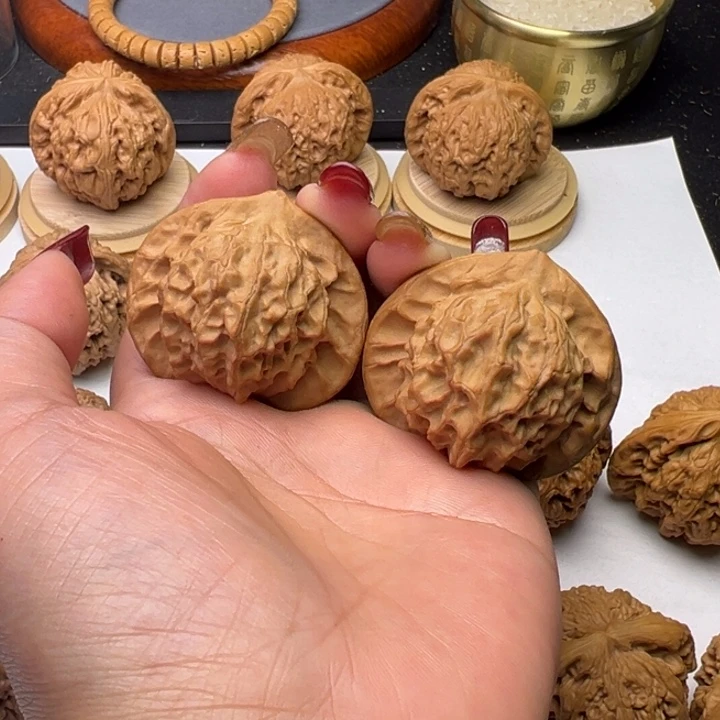 文玩核桃把件芳芳42图图全品