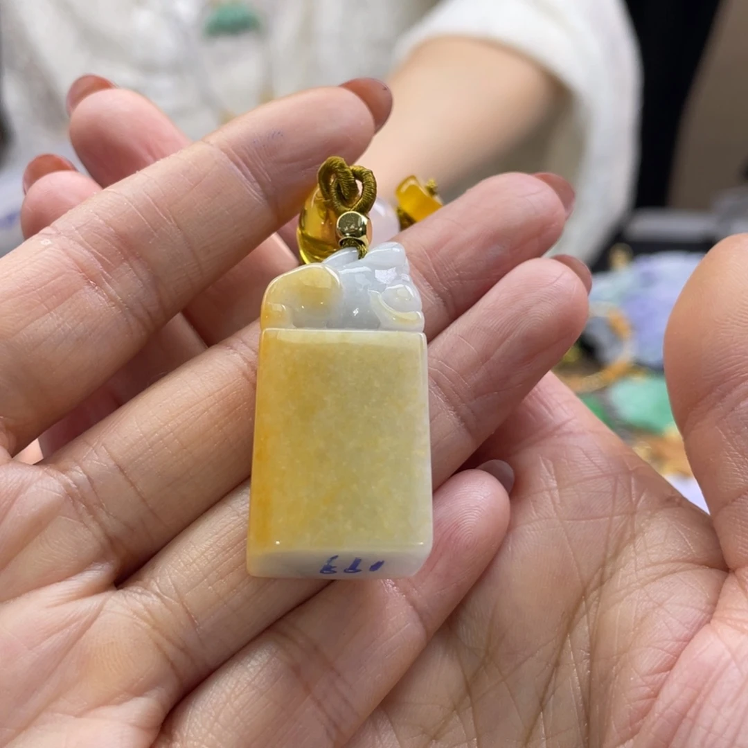 翡翠未镶嵌颈饰代编织