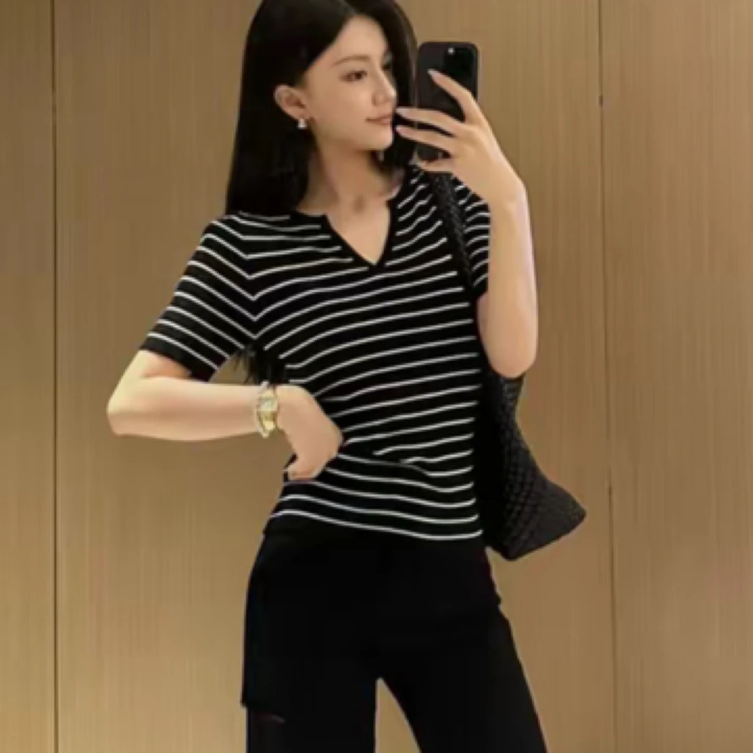 XiANJiE 经典撞色条纹显瘦V领条纹针织女士短袖
