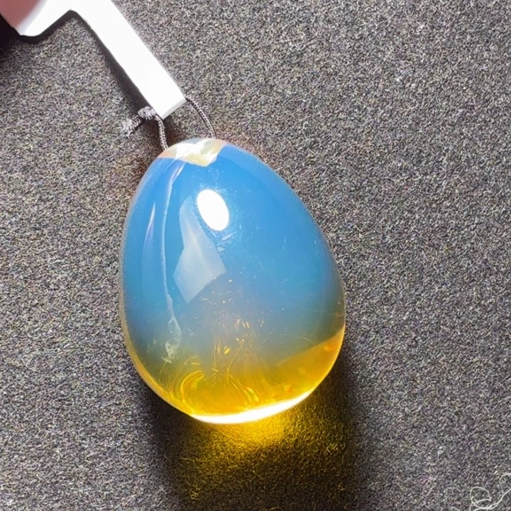 琥珀未镶嵌珠宝奇石蓝珀水滴