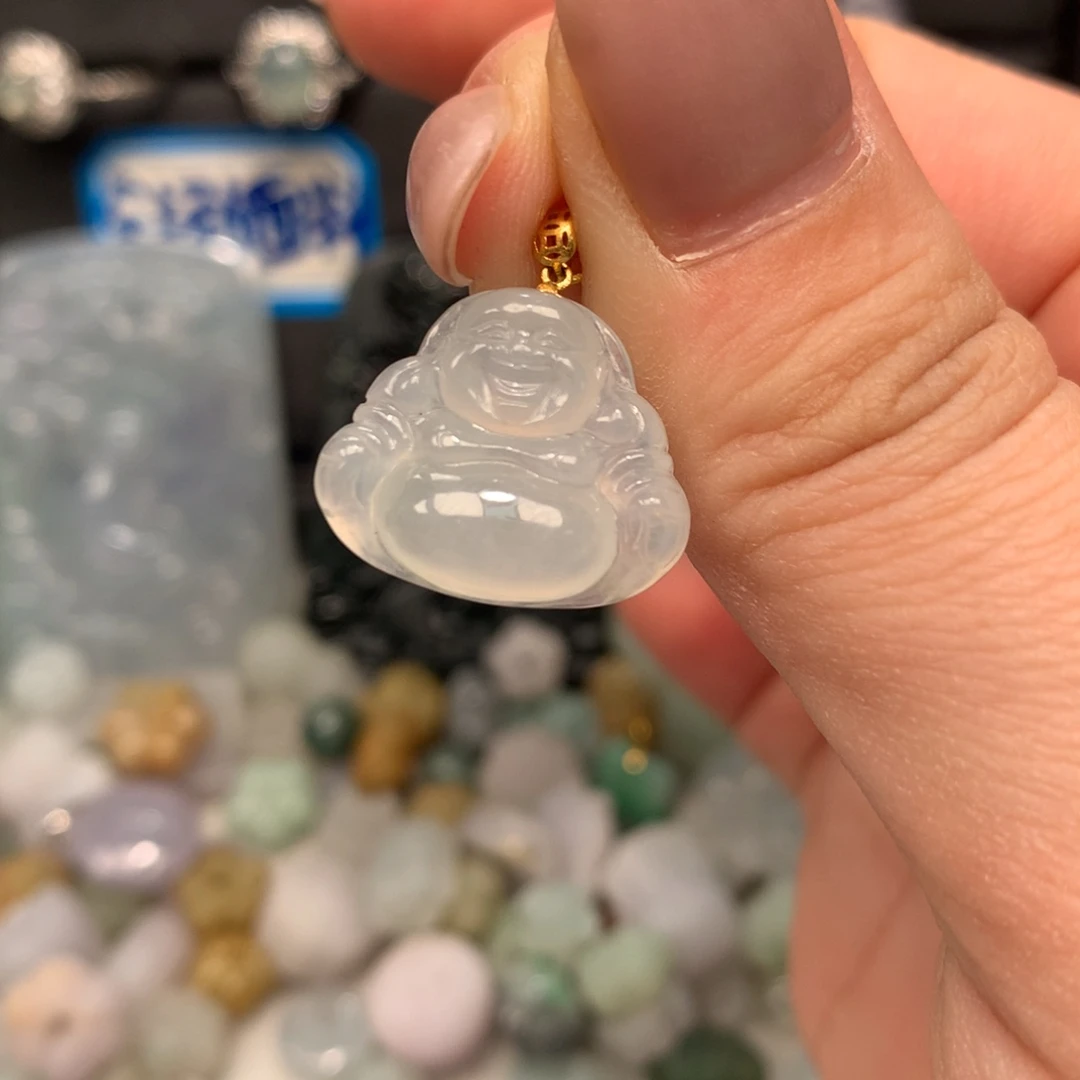 翡翠18K金镶嵌颈饰佛公