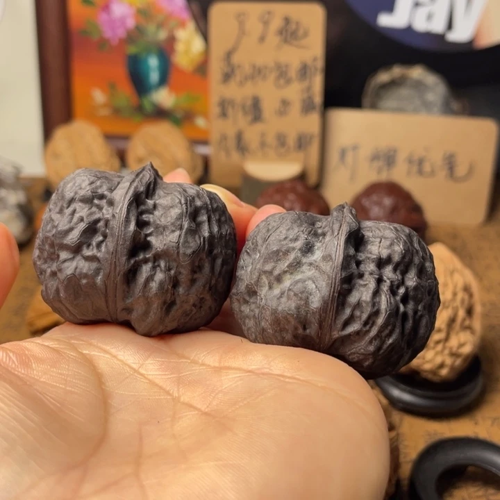 自****人云南铁核桃默认微瑕51