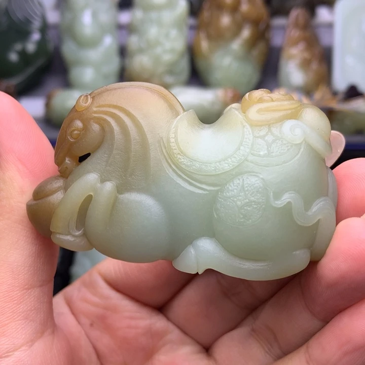 未镶嵌和田玉把件