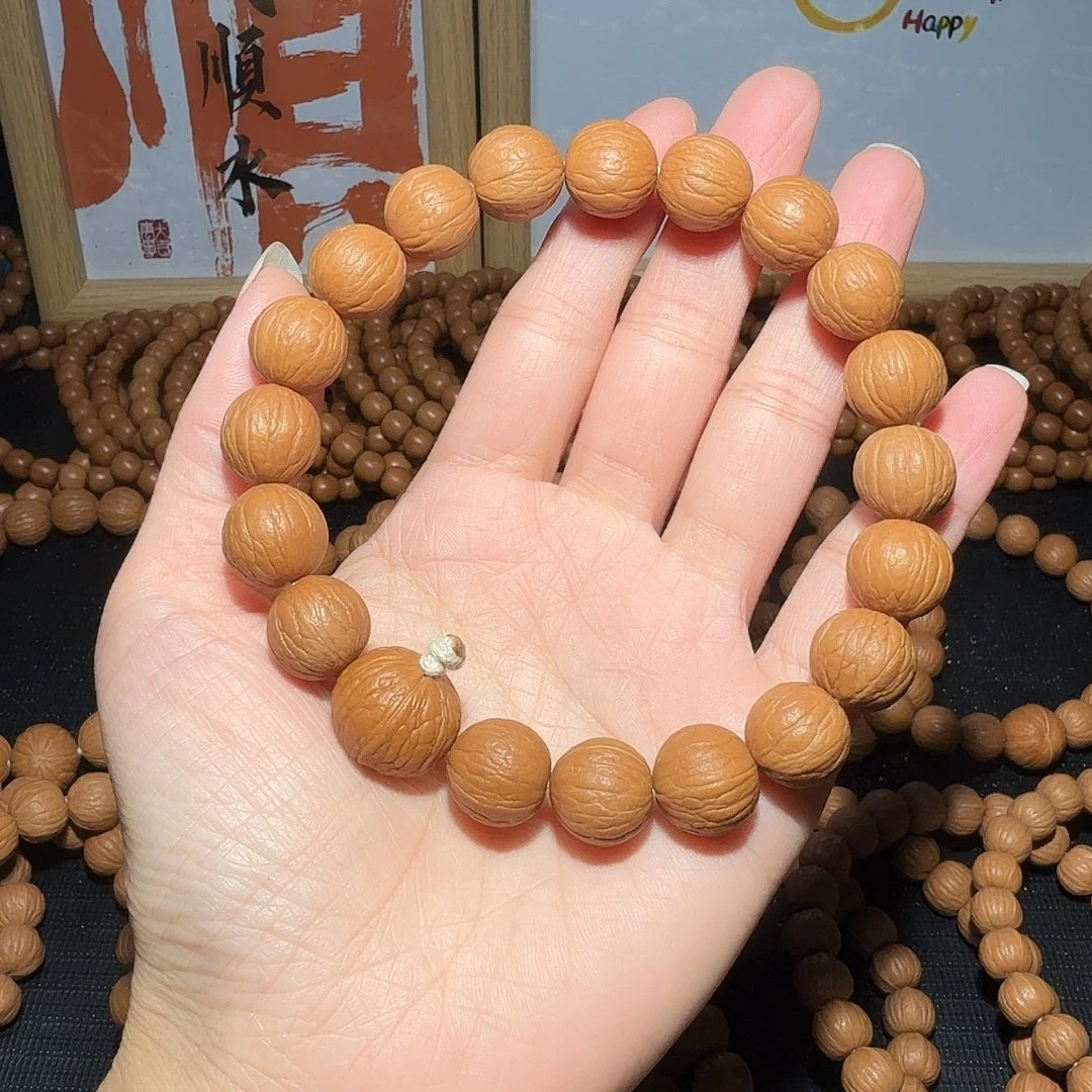 人***湖核桃原皮原色聚宝盆13小