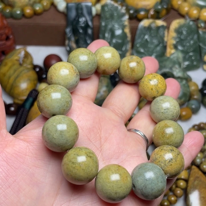 大***辰岫岩河磨玉（透闪石质玉）未镶嵌颈饰