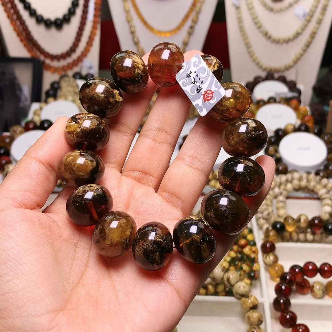 侠***者琥珀未镶嵌裸石抚顺琥珀618