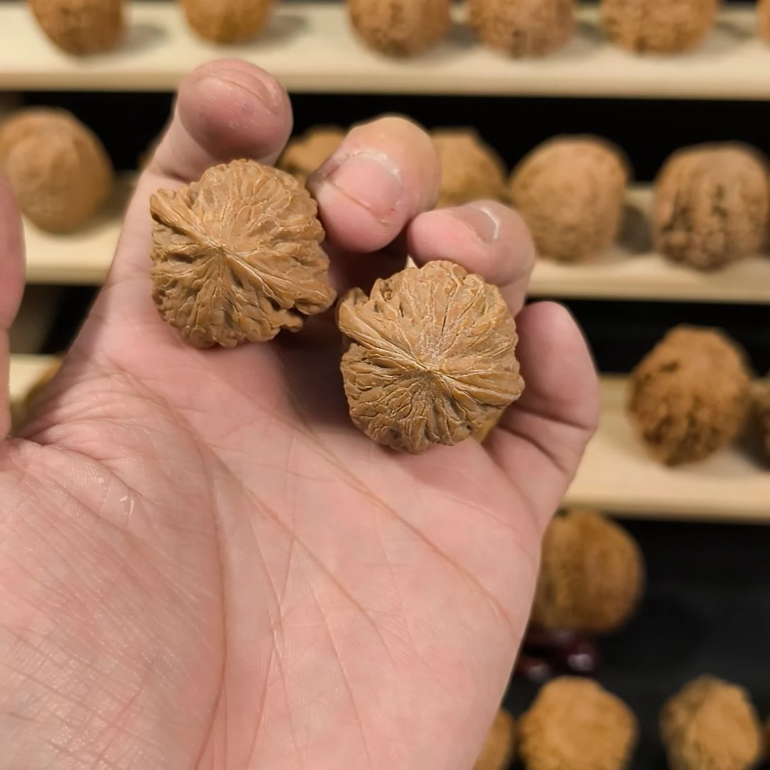 文玩核桃吊坠33铁锤有黄