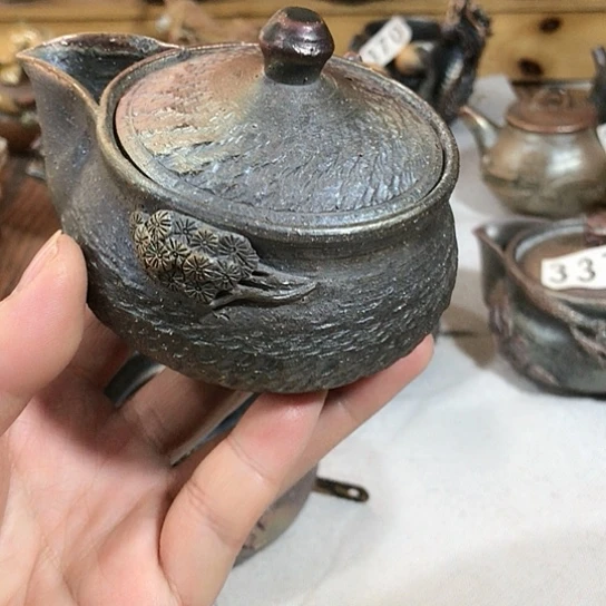 瓷片微瑕的宝瓶铁胎