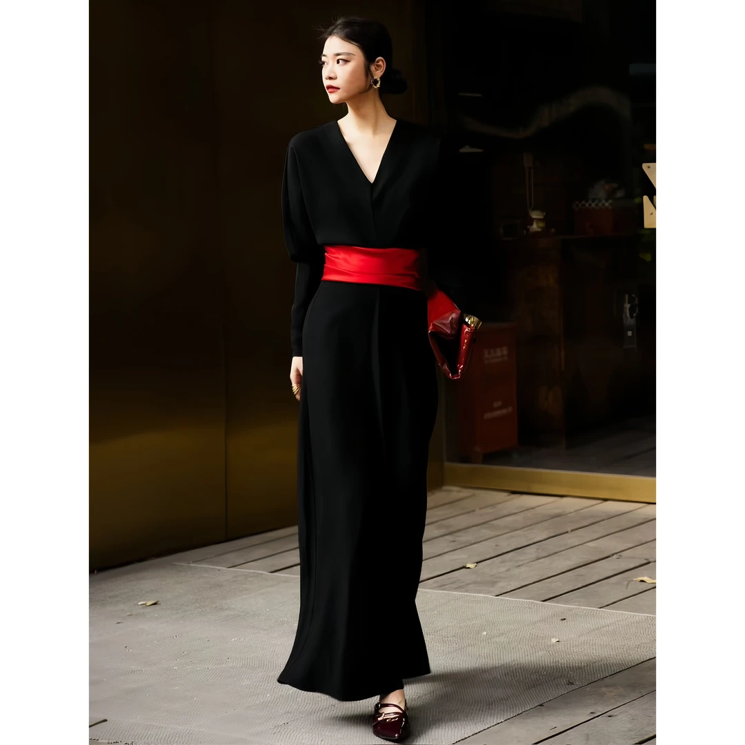 ZEROYK轻奢名媛优雅连衣裙2025春高级感撞色腰带修身显瘦气质长裙