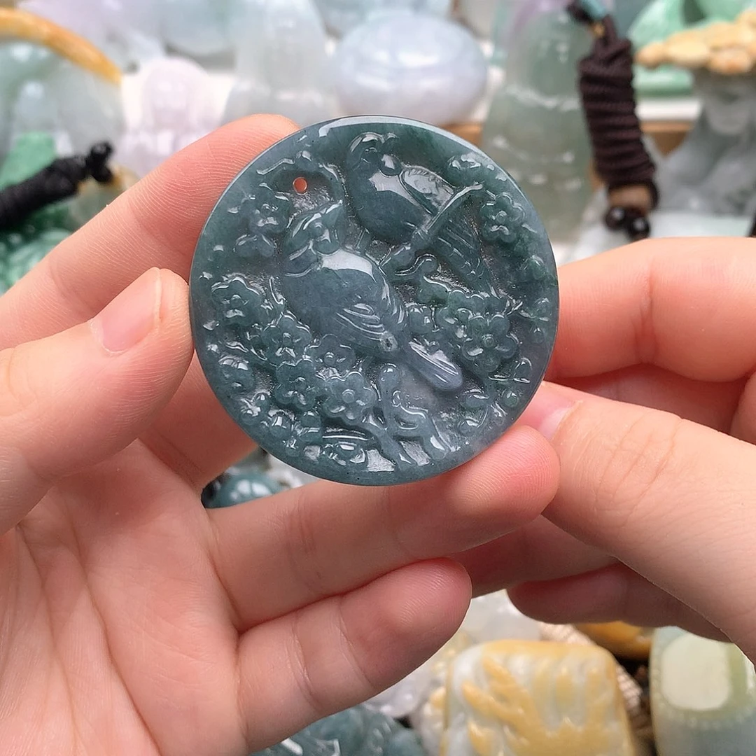 吊坠(不含链)未镶嵌翡翠