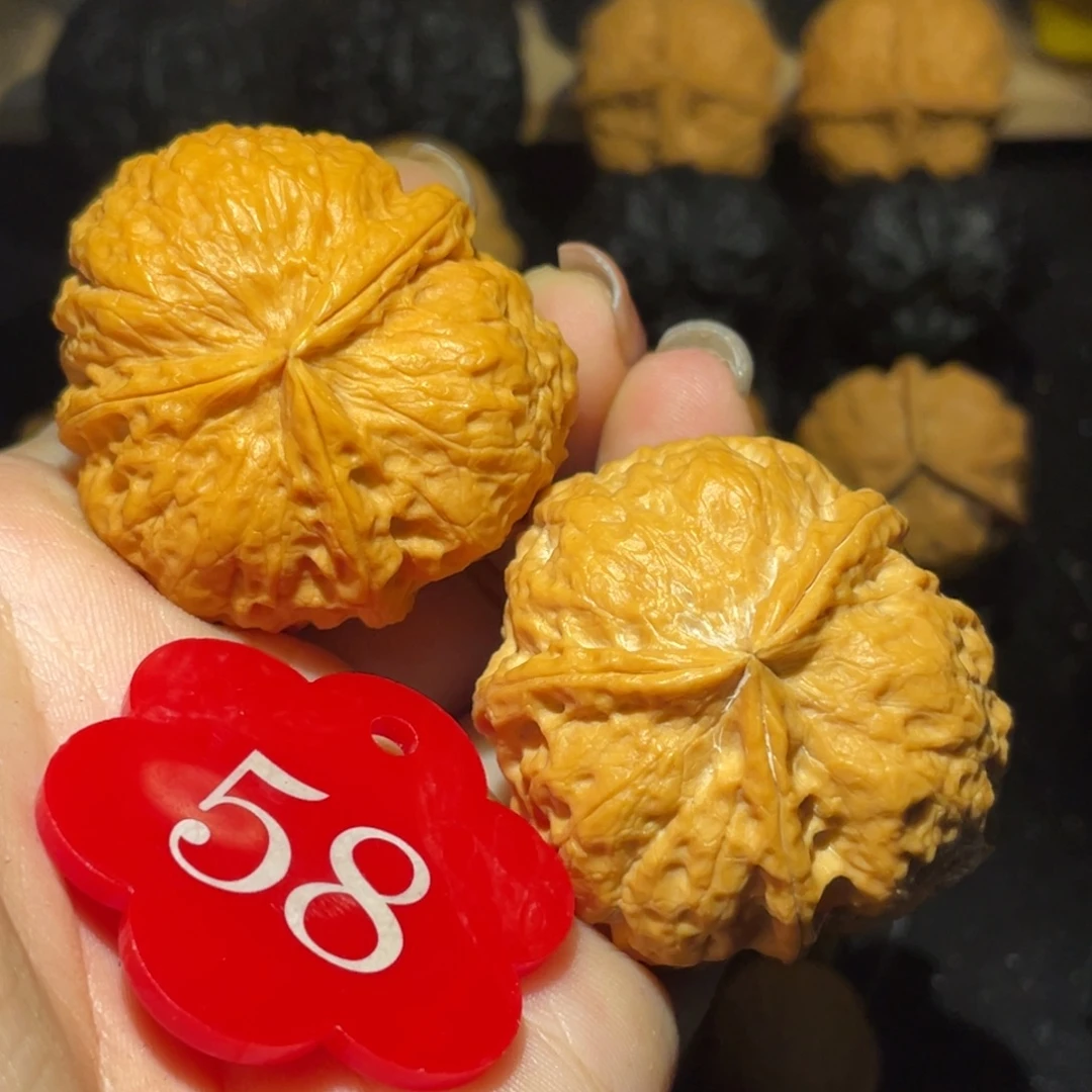 三棱32尺寸核桃。