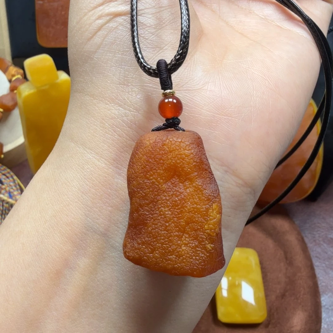 未镶嵌吊坠(赠链)琥珀