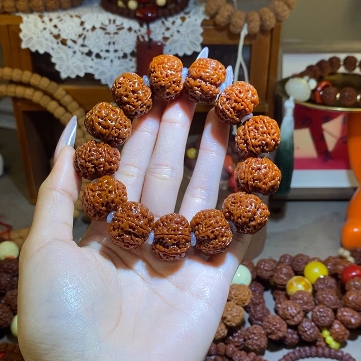 小***丶金刚菩提手串226玉华满肉精挑一物