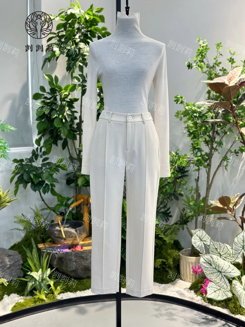 剀剀莉 早春新款莱赛尔醋酸天丝两色小脚裤9280