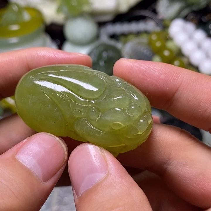 未镶嵌岫玉岫玉颈饰