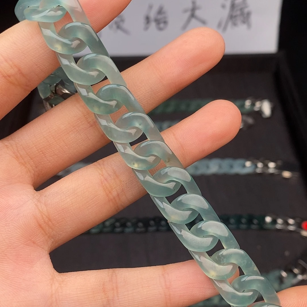 翡翠未镶嵌手链翡翠