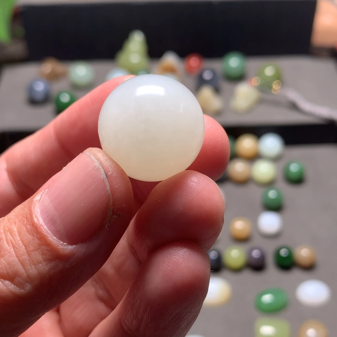 和田玉颈饰未镶嵌嘉*