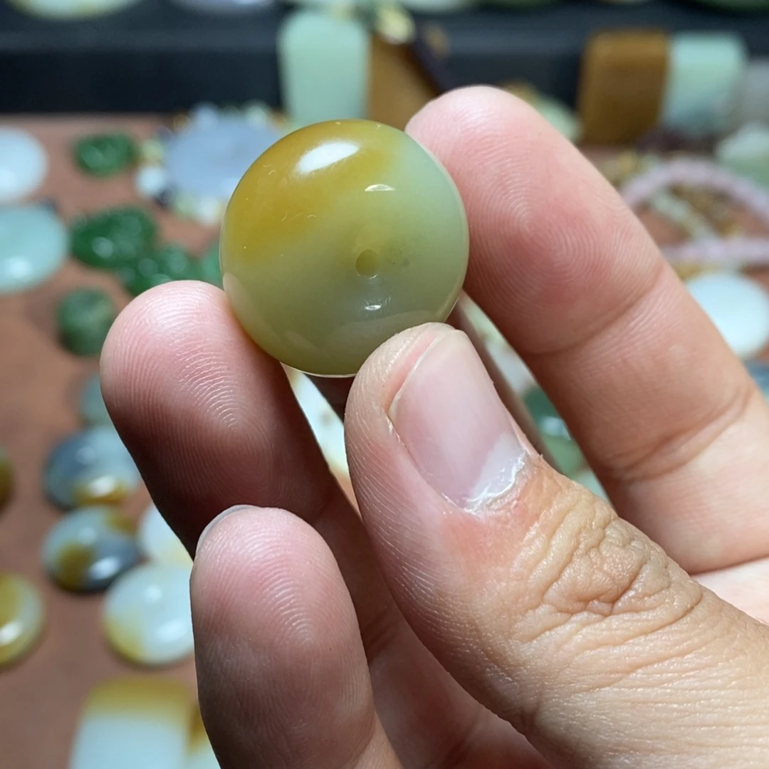 和田玉吊坠(不含链)未镶嵌