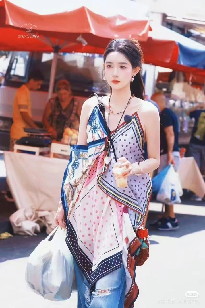 【丝巾吊带】王玉雯同款不规则拼接丝巾吊带女夏设计感度假风连衣裙